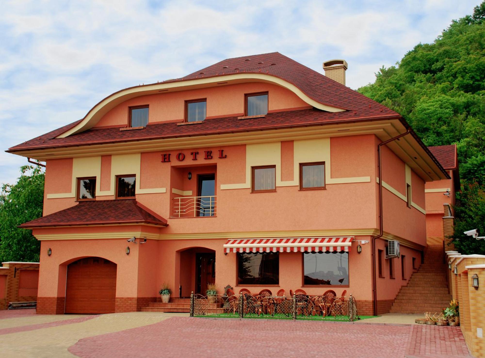 Magnat Hotel Mukacheve Exterior photo